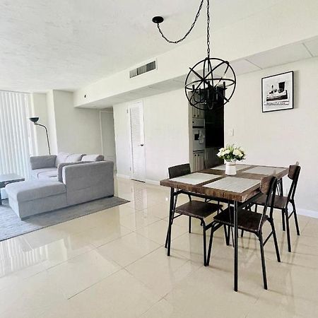 Spacious 1Br On The Beach, The Tides, Hollywood,Fl Apartamento Exterior foto