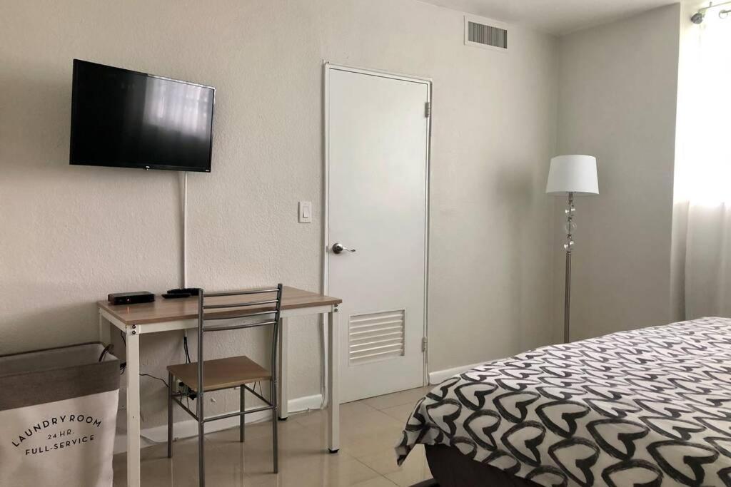 Spacious 1Br On The Beach, The Tides, Hollywood,Fl Apartamento Exterior foto